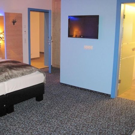 Harakiri Partyhouse Hotel Mayrhofen Luaran gambar