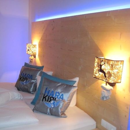 Harakiri Partyhouse Hotel Mayrhofen Luaran gambar
