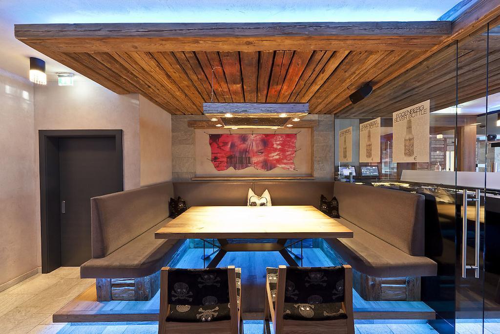 Harakiri Partyhouse Hotel Mayrhofen Luaran gambar