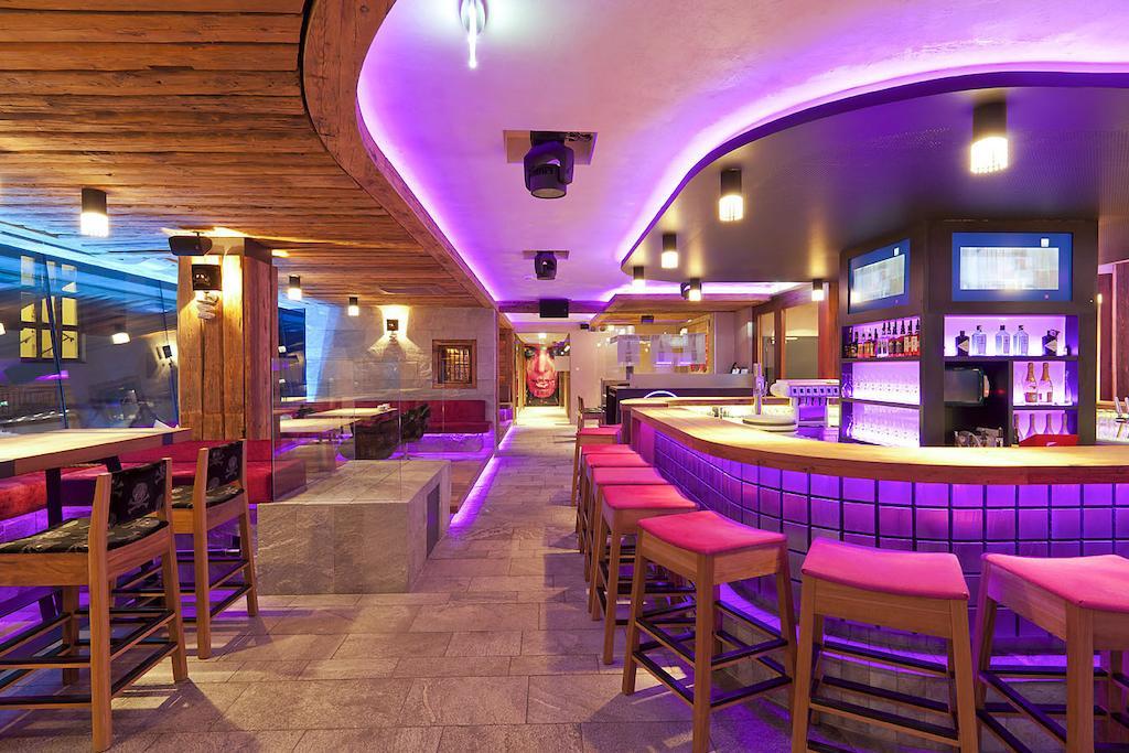 Harakiri Partyhouse Hotel Mayrhofen Luaran gambar