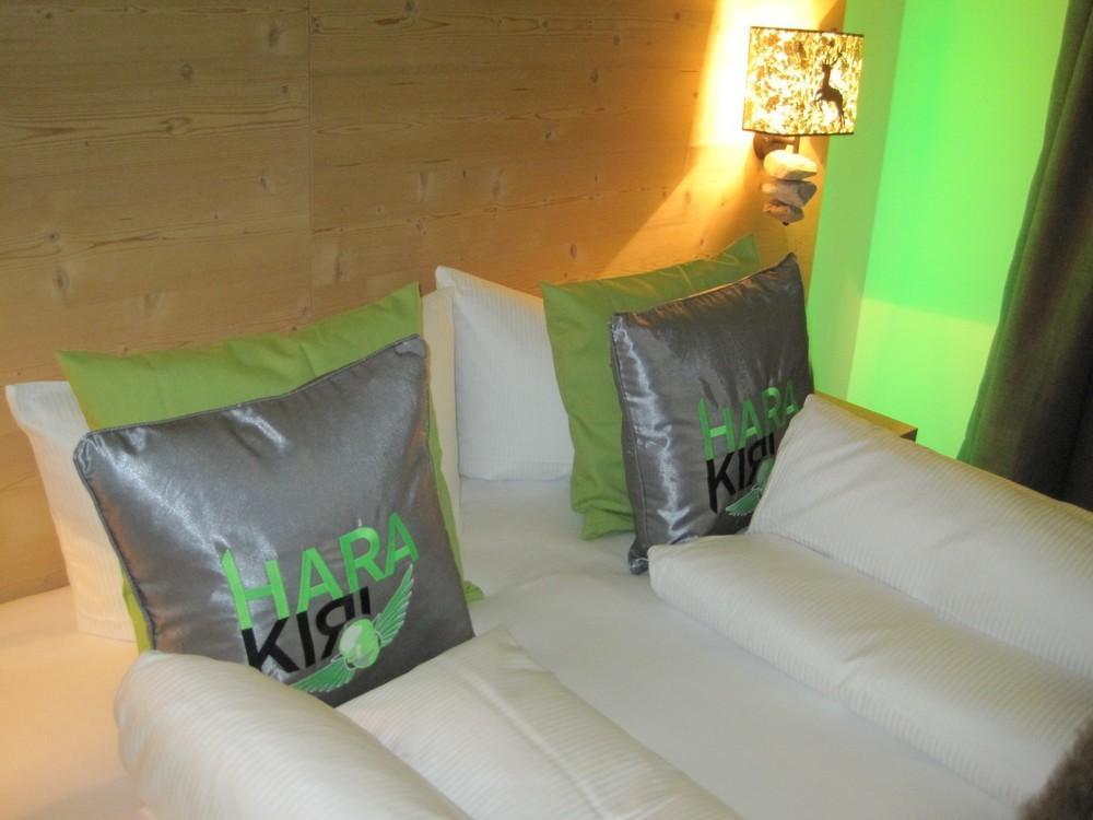 Harakiri Partyhouse Hotel Mayrhofen Luaran gambar